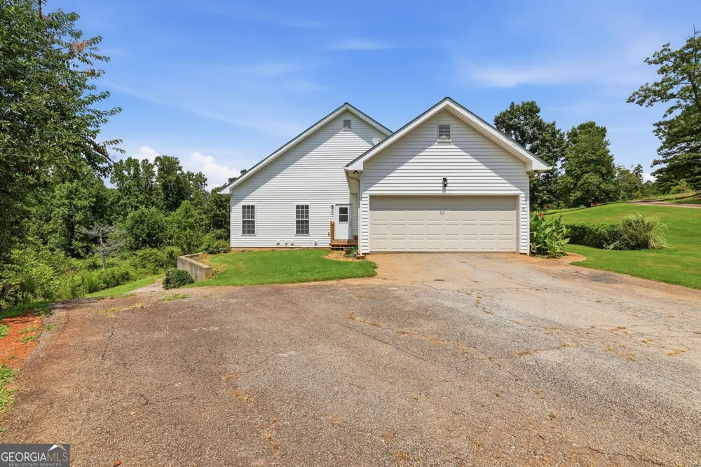 315 Duncan Bridge LN Cornelia, GA 30531