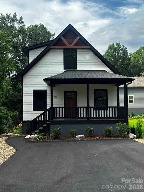 310 Ninth Street Black Mountain, NC 28711