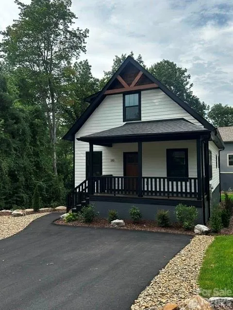 310 Ninth Street Black Mountain, NC 28711