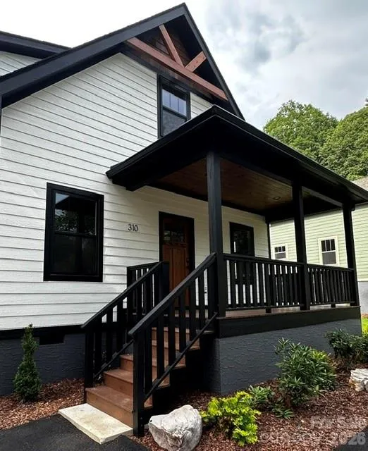 310 Ninth Street Black Mountain, NC 28711