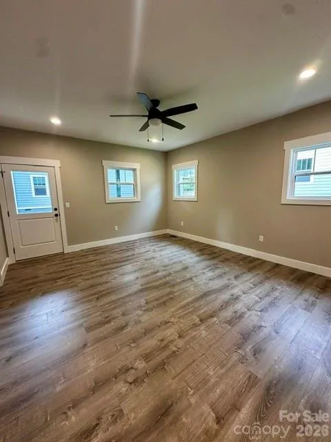 310 Ninth Street Black Mountain, NC 28711