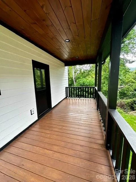 310 Ninth Street Black Mountain, NC 28711