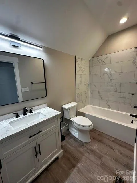 310 Ninth Street Black Mountain, NC 28711
