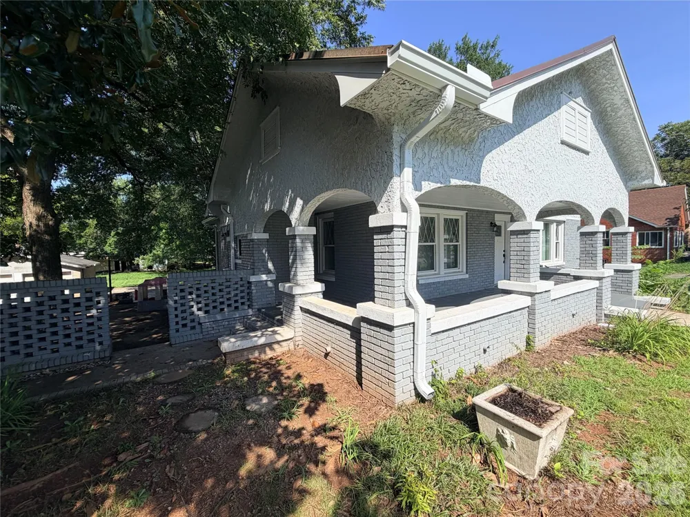 2709 Main Avenue Newton, NC 28658