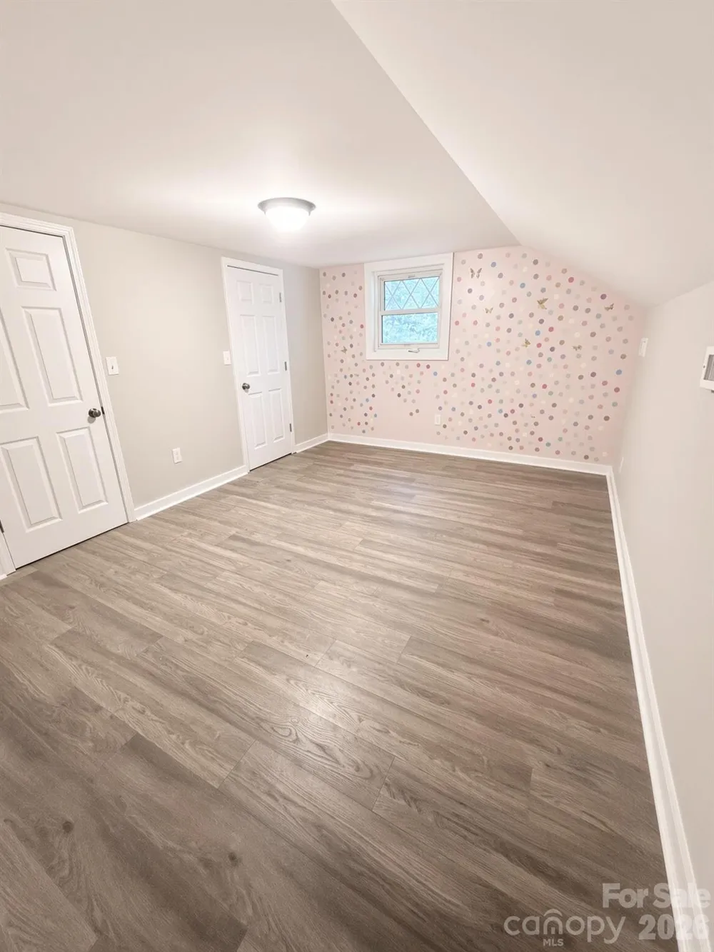 2709 Main Avenue Newton, NC 28658