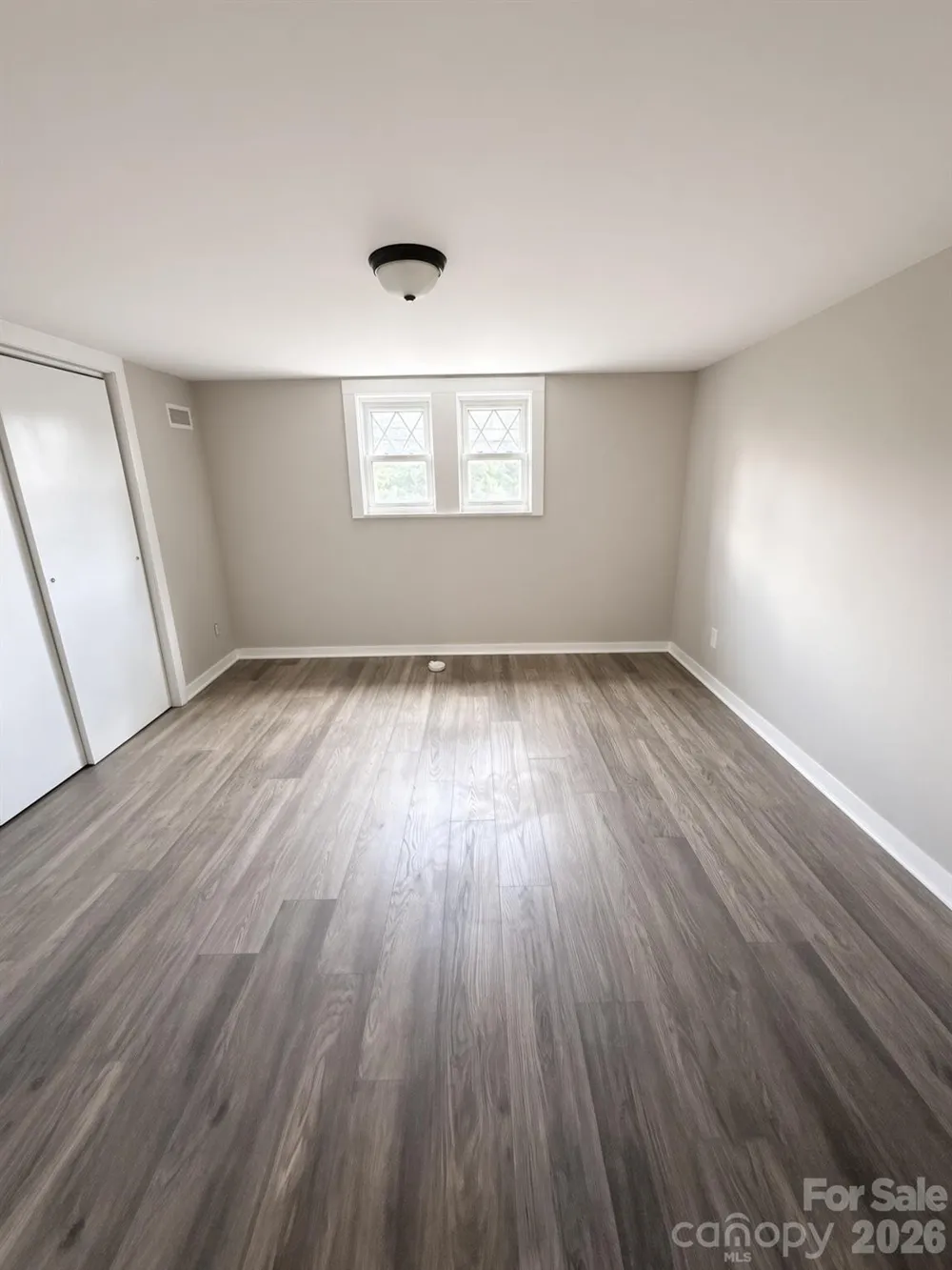 2709 Main Avenue Newton, NC 28658