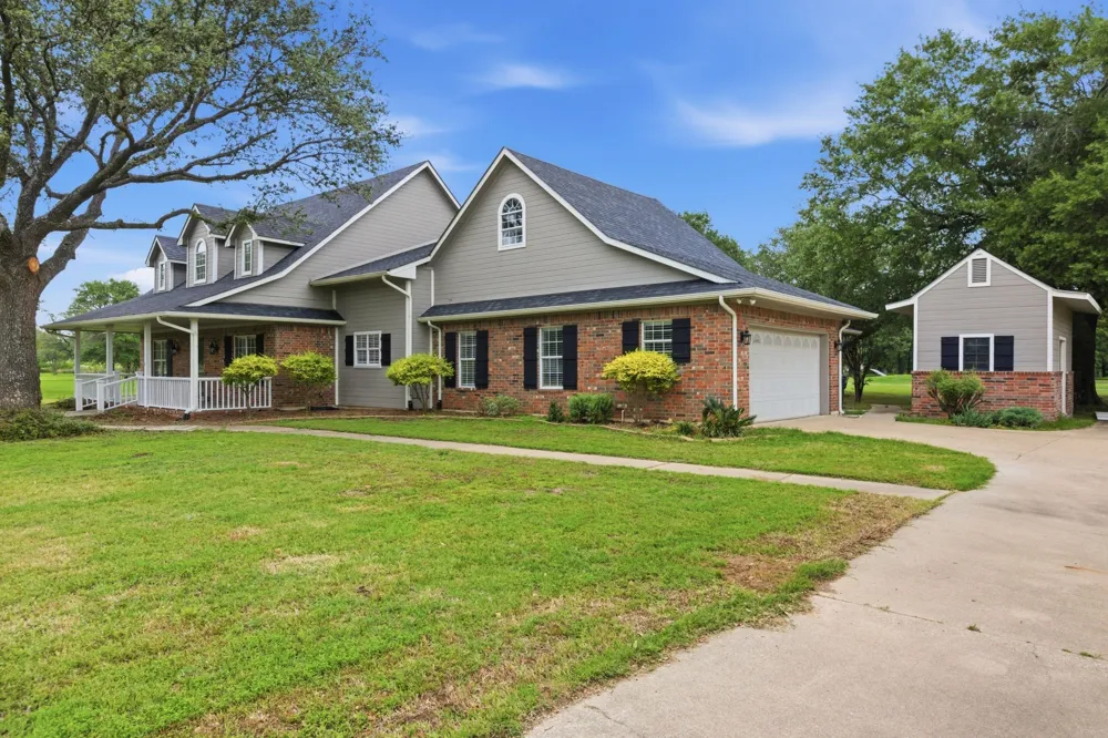 249 Private Road 5940 Emory, TX 75440