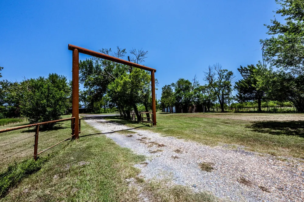 12224 Jinkins Road North Zulch, TX 77872