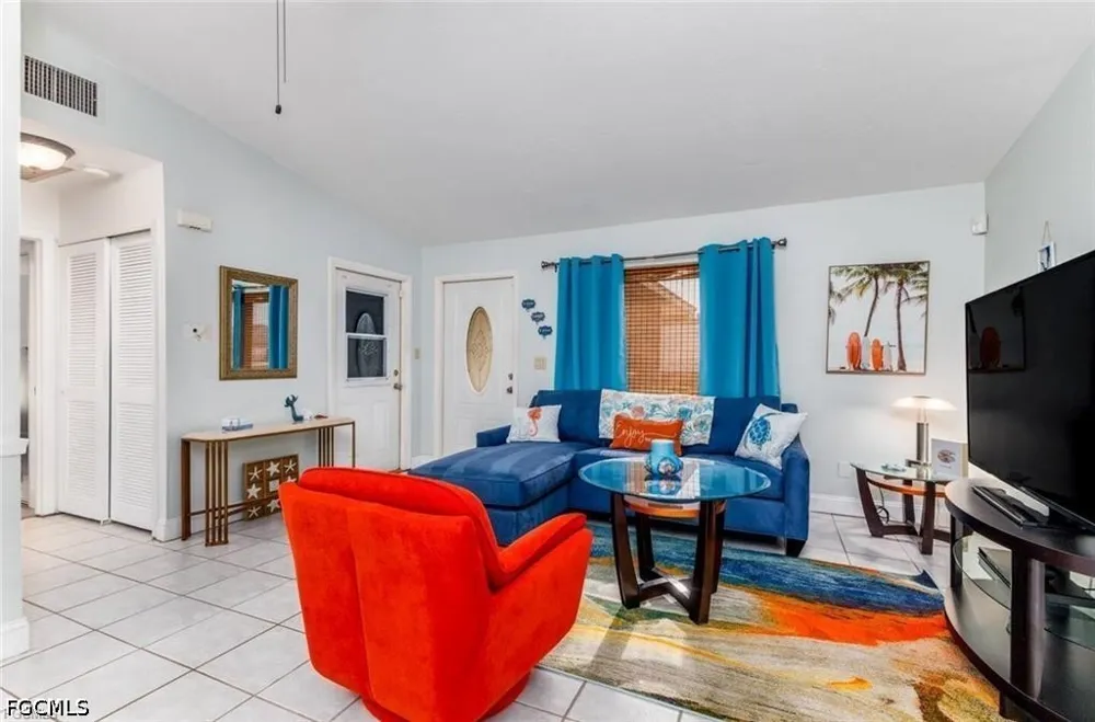 SW 9th Place Cape Coral, FL 33914