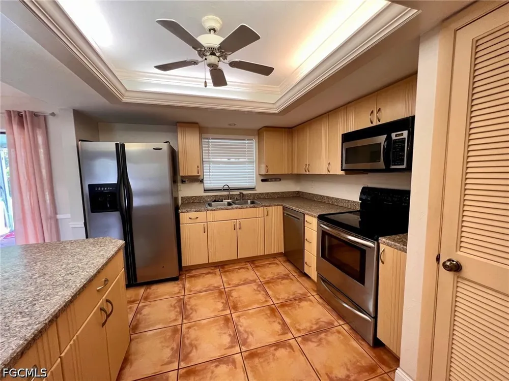 SW 9th Place Cape Coral, FL 33914