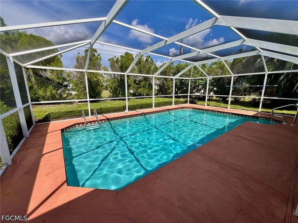 SW 9th Place Cape Coral, FL 33914