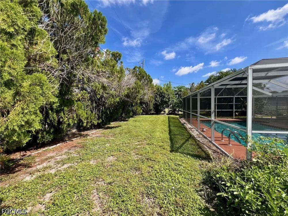 SW 9th Place Cape Coral, FL 33914