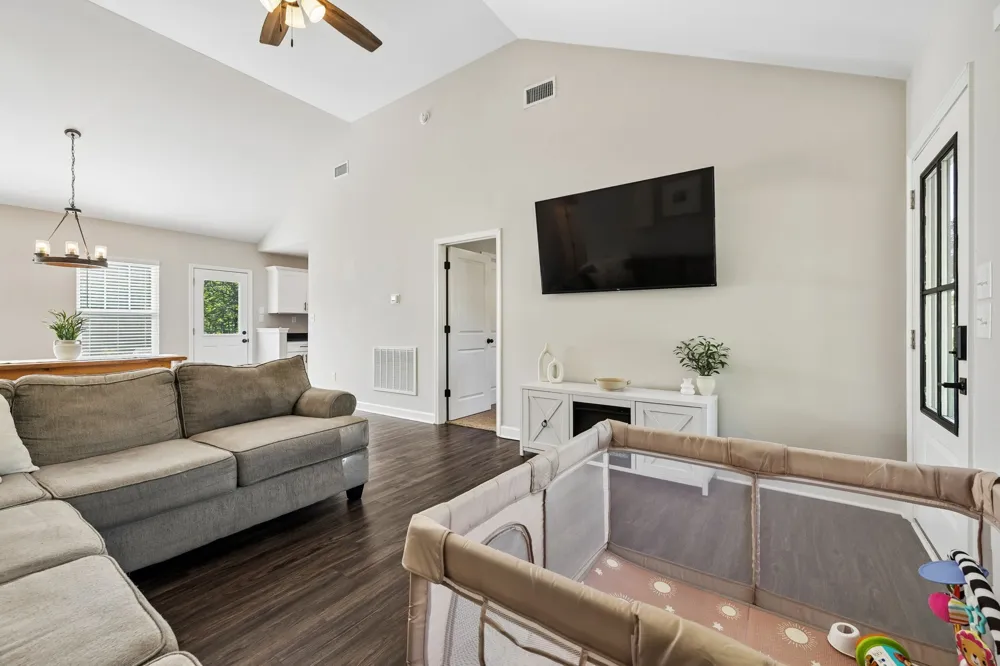 300 Still Point Rd Smithville, TN 37166