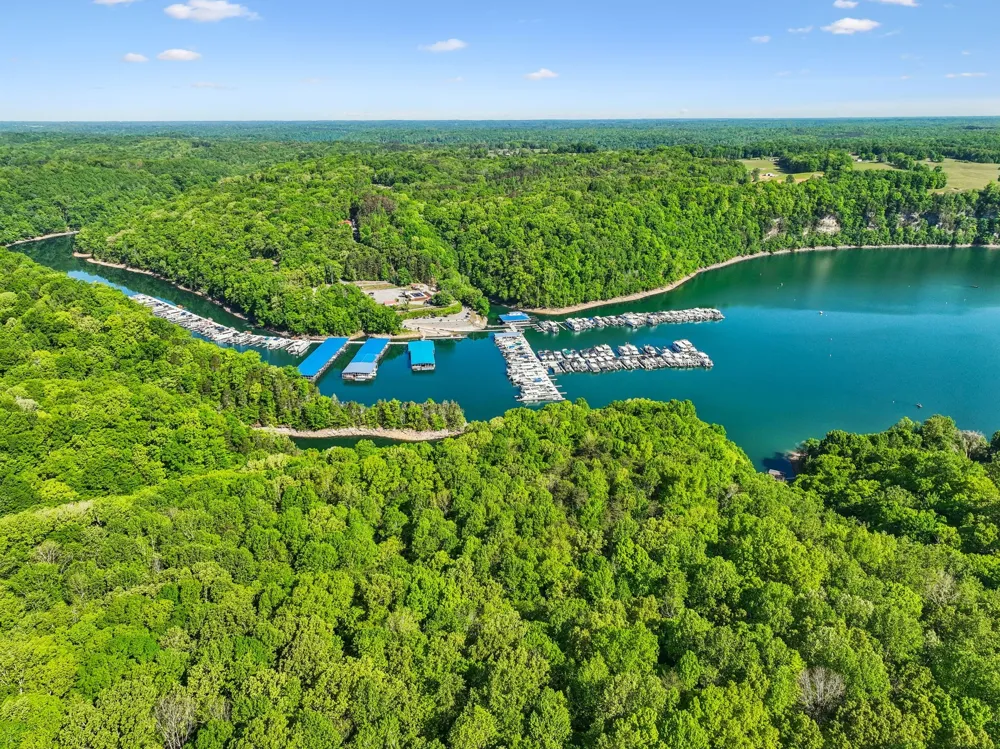 300 Still Point Rd Smithville, TN 37166