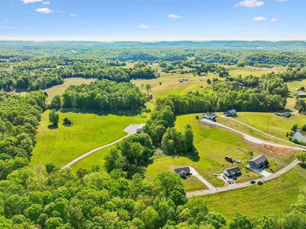 300 Still Point Rd Smithville, TN 37166