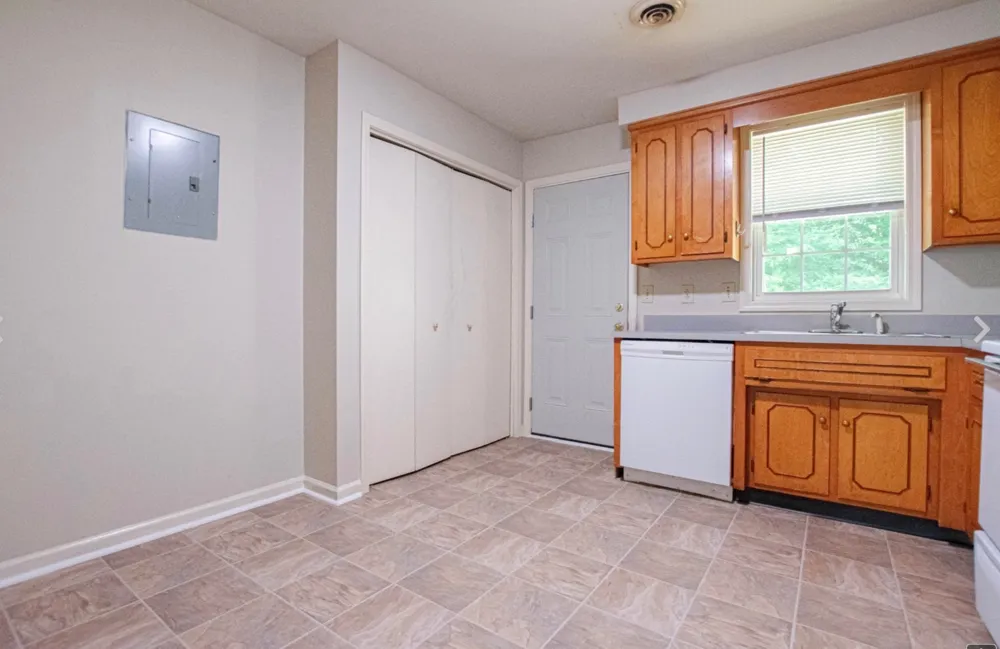 344 Dupuis Dr Clarksville, TN 37042