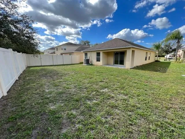 7734 MAROON PEAK DRIVE Ruskin, FL 33573
