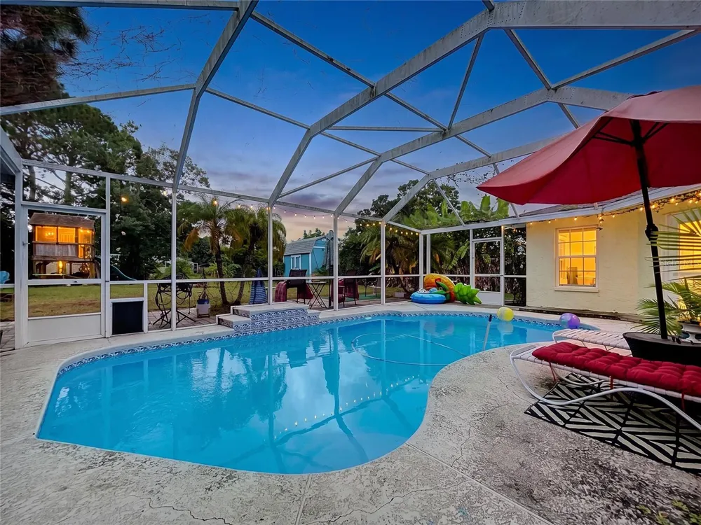 6250 CEDARBROOK DRIVE Pinellas Park, FL 33782