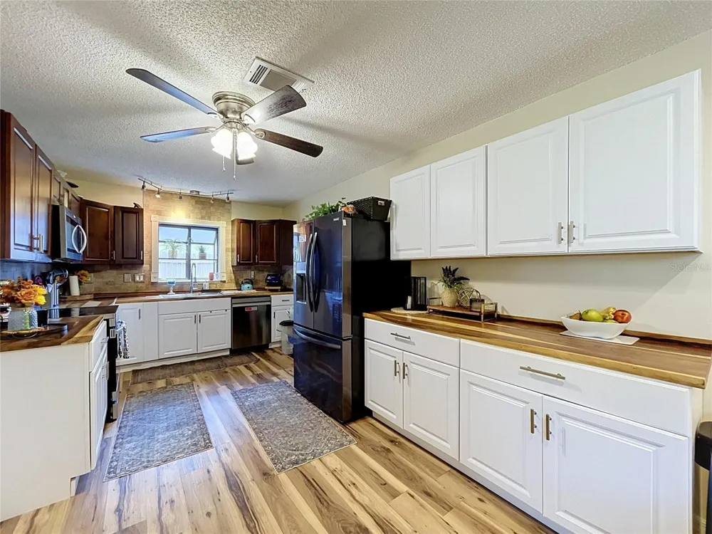 6250 CEDARBROOK DRIVE Pinellas Park, FL 33782