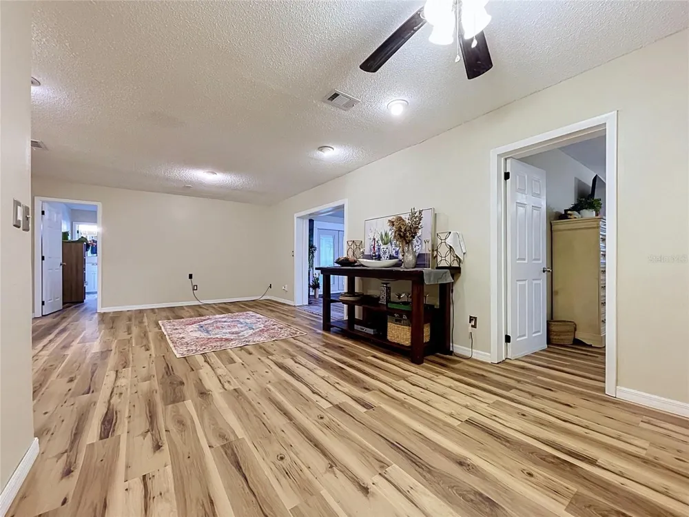 6250 CEDARBROOK DRIVE Pinellas Park, FL 33782