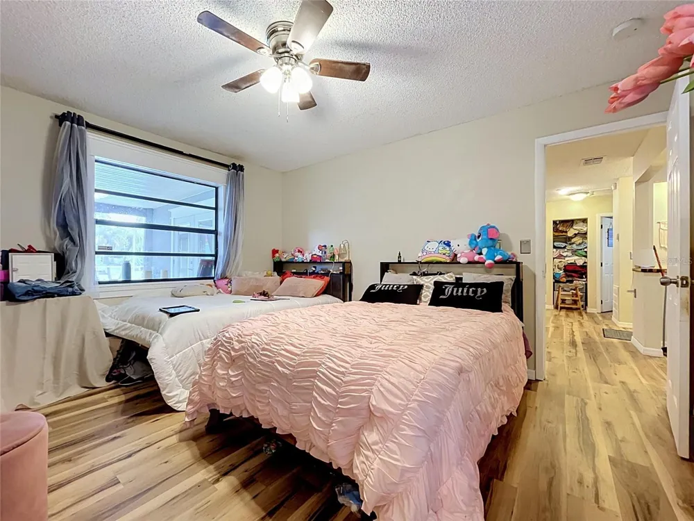 6250 CEDARBROOK DRIVE Pinellas Park, FL 33782
