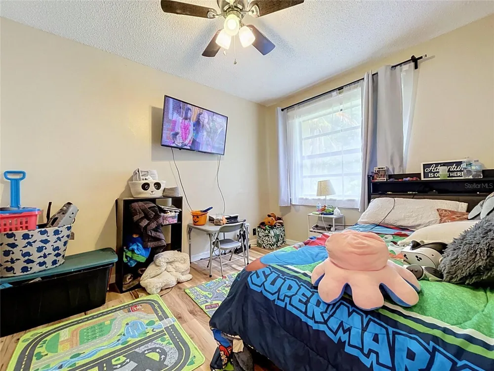 6250 CEDARBROOK DRIVE Pinellas Park, FL 33782