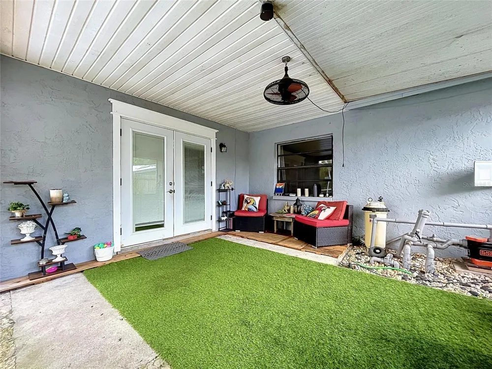 6250 CEDARBROOK DRIVE Pinellas Park, FL 33782