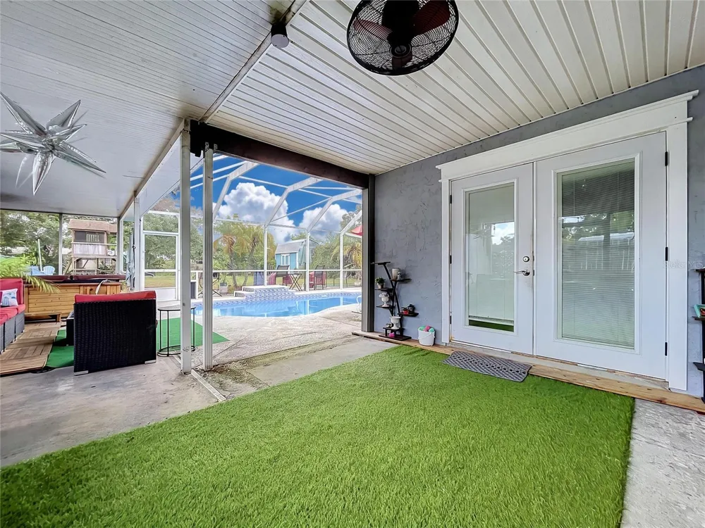 6250 CEDARBROOK DRIVE Pinellas Park, FL 33782
