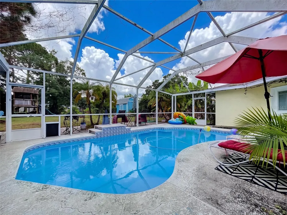 6250 CEDARBROOK DRIVE Pinellas Park, FL 33782