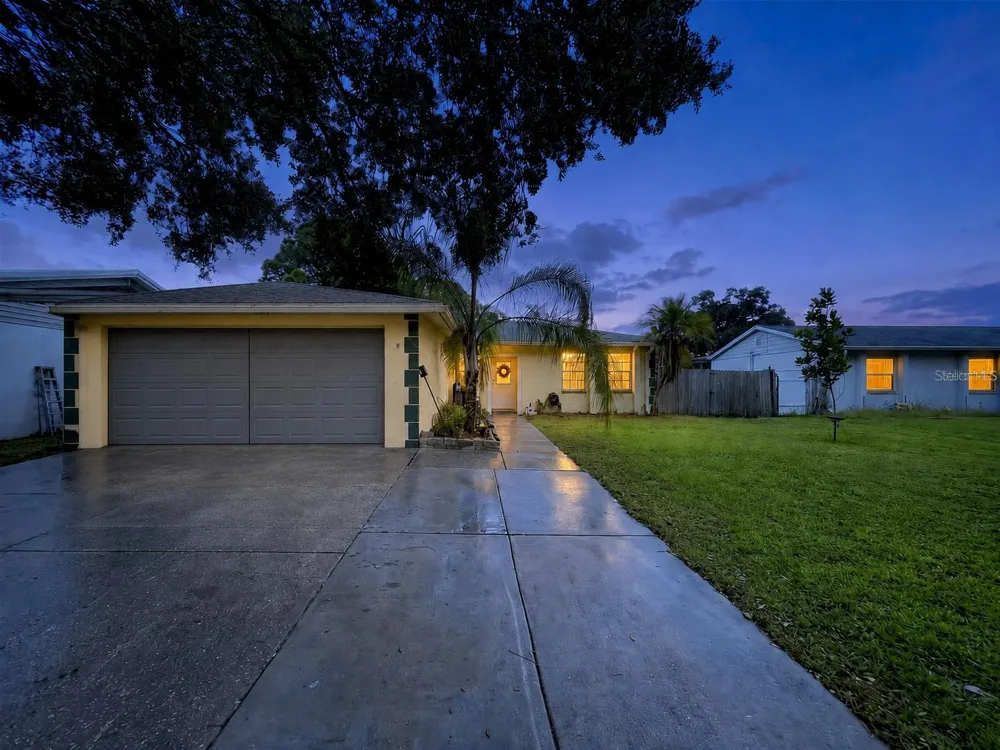 6250 CEDARBROOK DRIVE Pinellas Park, FL 33782