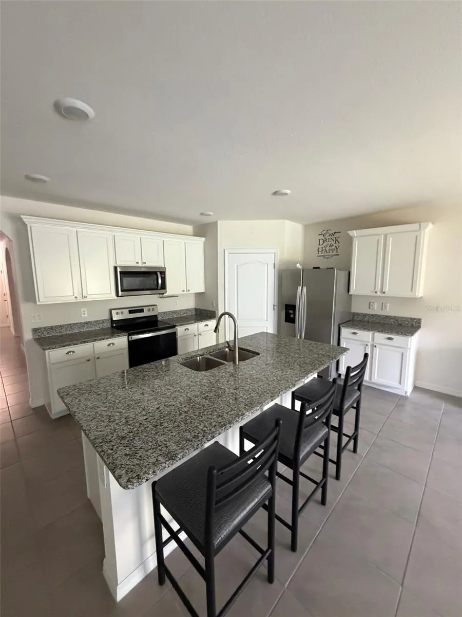 801 BAYLOR DRIVE Deltona, FL 32725