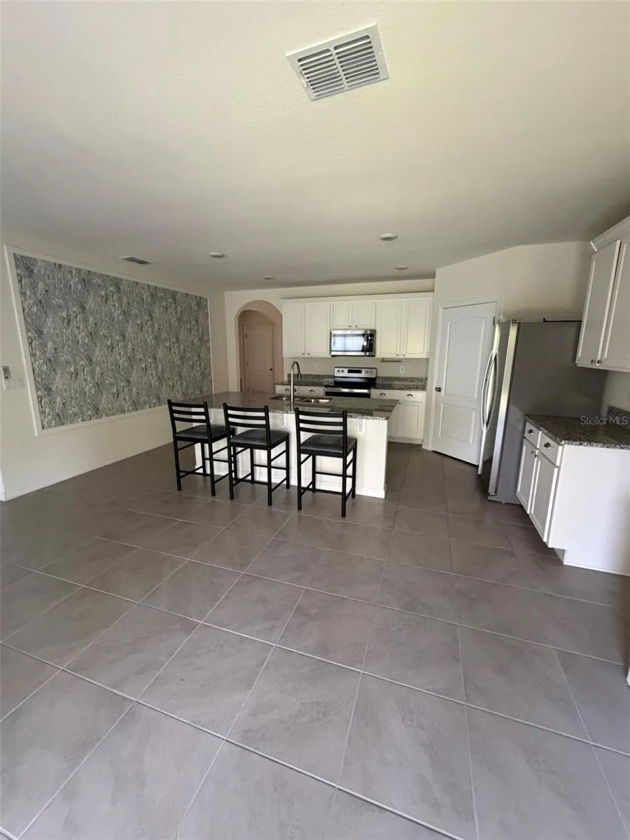 801 BAYLOR DRIVE Deltona, FL 32725