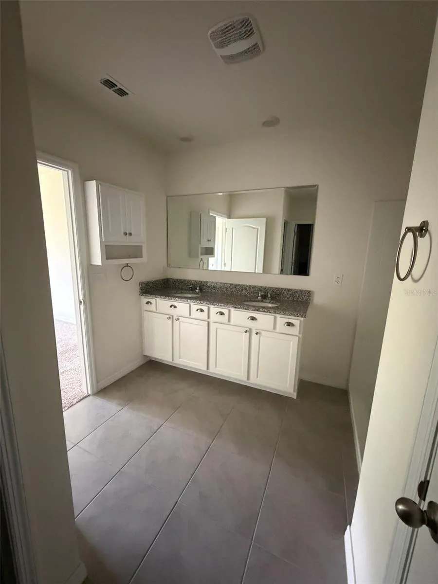 801 BAYLOR DRIVE Deltona, FL 32725