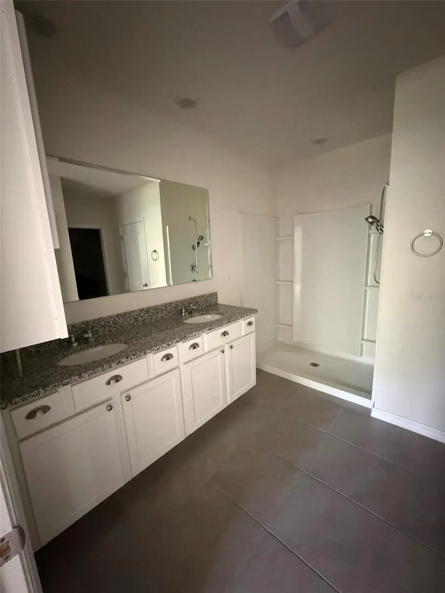 801 BAYLOR DRIVE Deltona, FL 32725