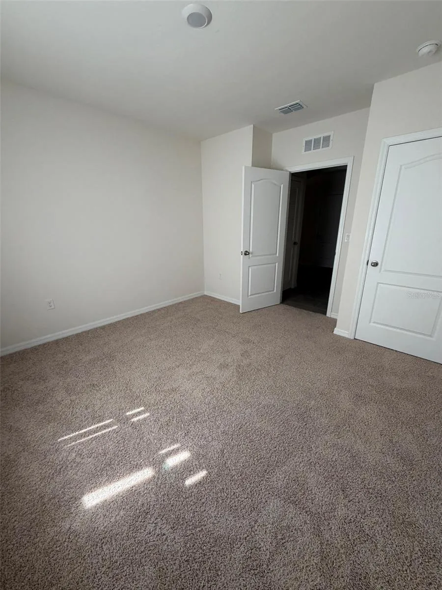 801 BAYLOR DRIVE Deltona, FL 32725