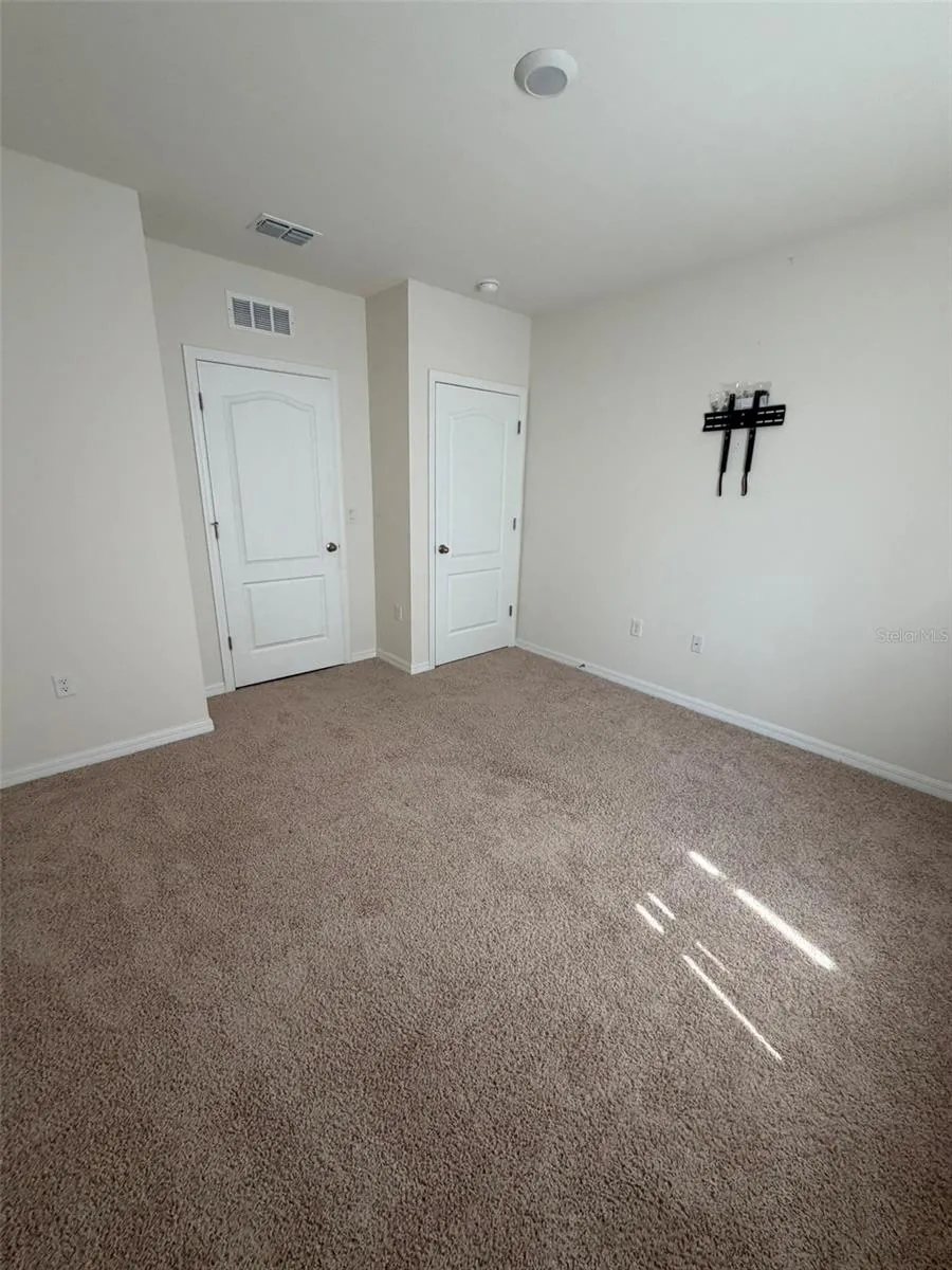 801 BAYLOR DRIVE Deltona, FL 32725