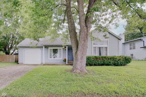 1073 Laura Drive