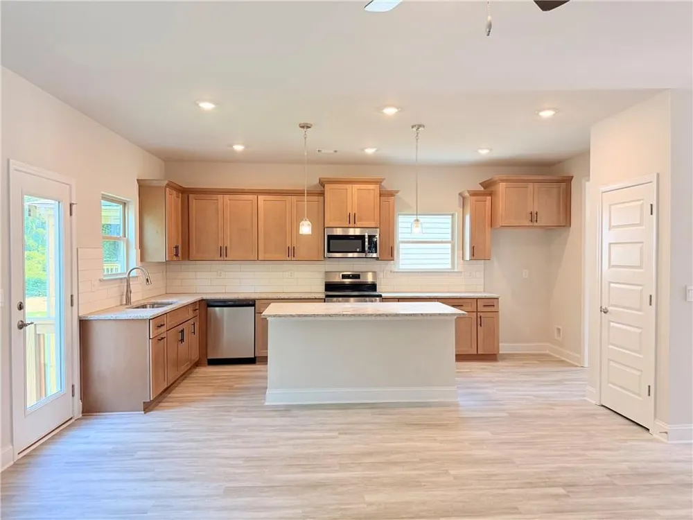 434 Magnolia Grove Place Cornelia, GA 30531