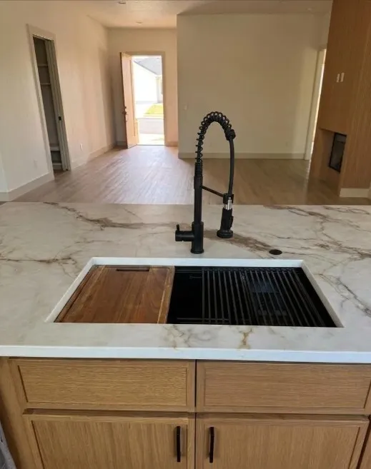 546 Roberts Run Sherman, TX 75092
