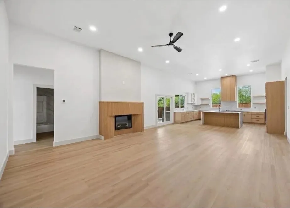 546 Roberts Run Sherman, TX 75092