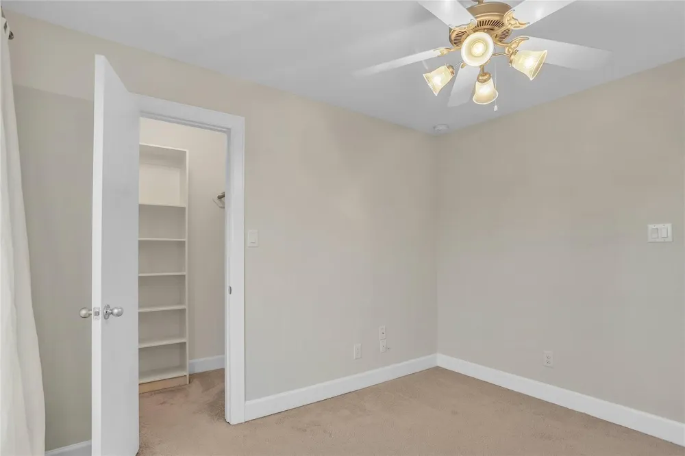 919 E 36th Street Houston, TX 77022