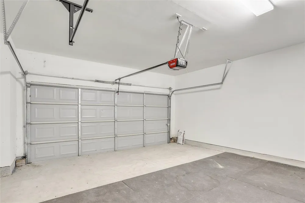 919 E 36th Street Houston, TX 77022