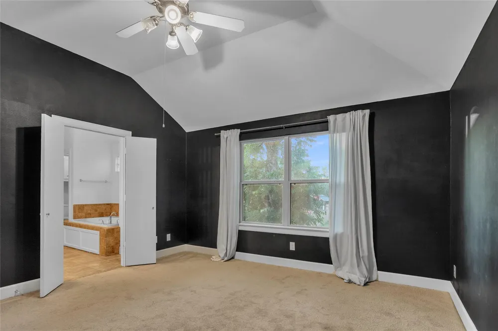 919 E 36th Street Houston, TX 77022