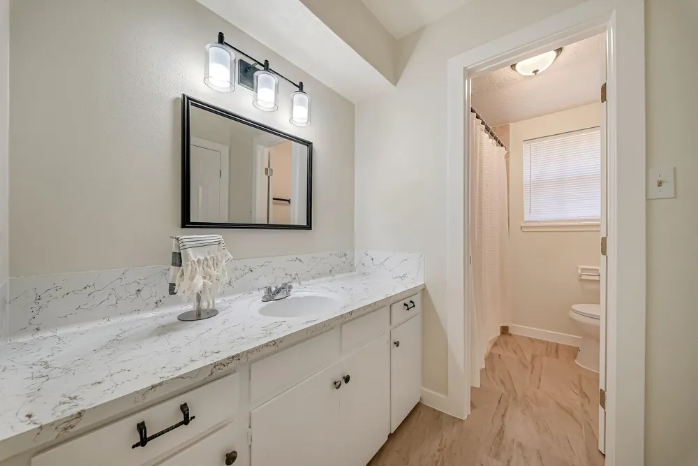 1410 Parkside Drive Pasadena, TX 77502