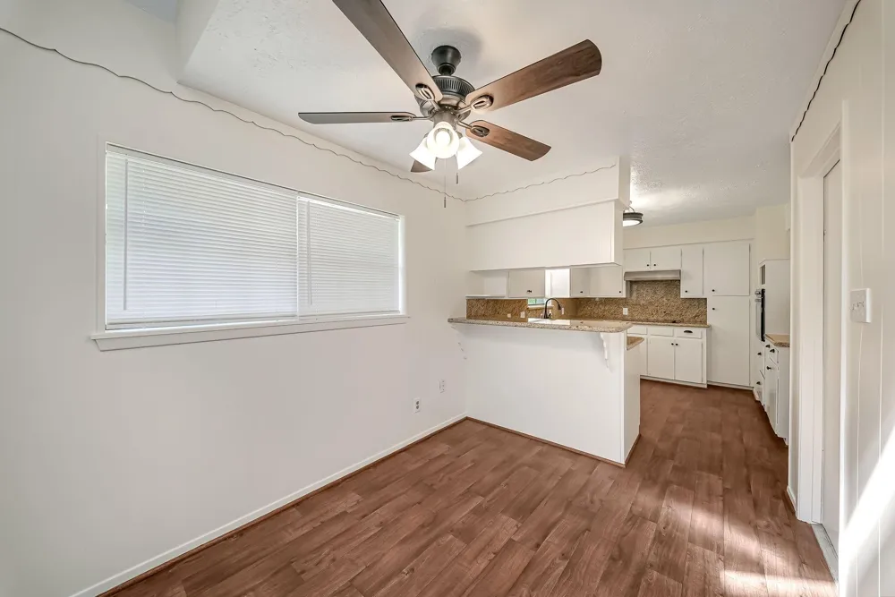 1410 Parkside Drive Pasadena, TX 77502