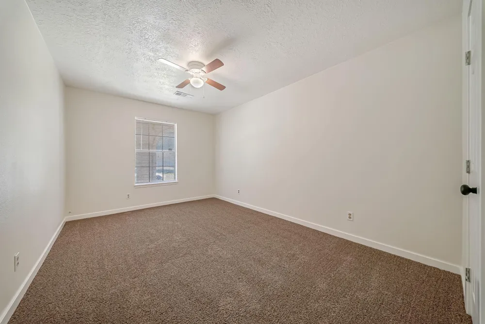 1410 Parkside Drive Pasadena, TX 77502