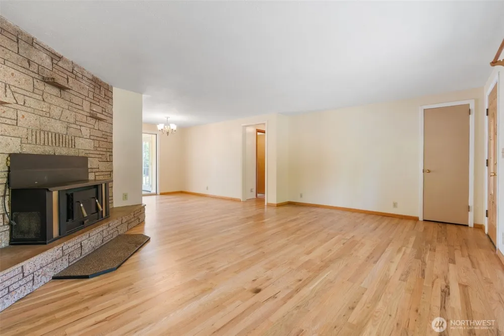 241 Buland Drive Castle Rock, WA 98611