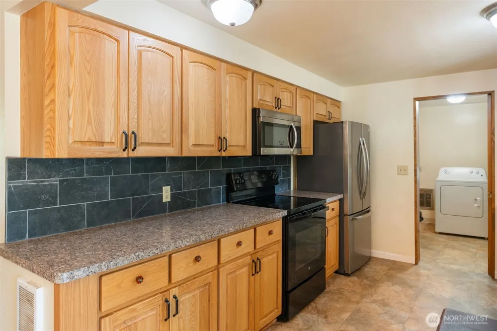 241 Buland Drive Castle Rock, WA 98611