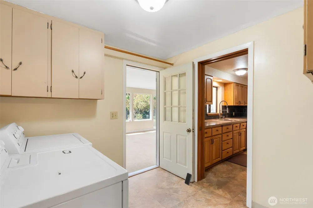 241 Buland Drive Castle Rock, WA 98611