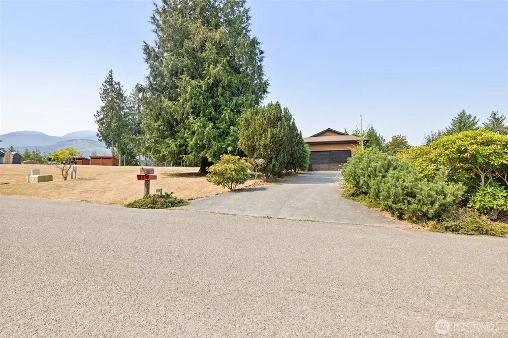 252 View Ridge Drive Port Angeles, WA 98362